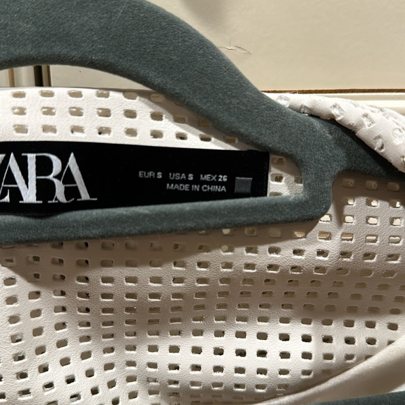 Vinyl cream Zara jacket - Picture 3 of 4